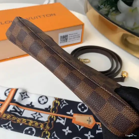 Affordable Vuitton Louis ACCESSOIRES POCHETTE 0629